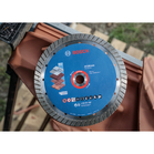 BOSCH Disc de tăiere diamantat EXPERT MultiMaterial 230 x 22,23 x 2,4 x 15 mm